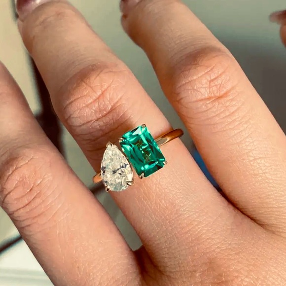 ✨✨✨Emerald Ring Double Stone✨✨✨ - Picture 2 of 4